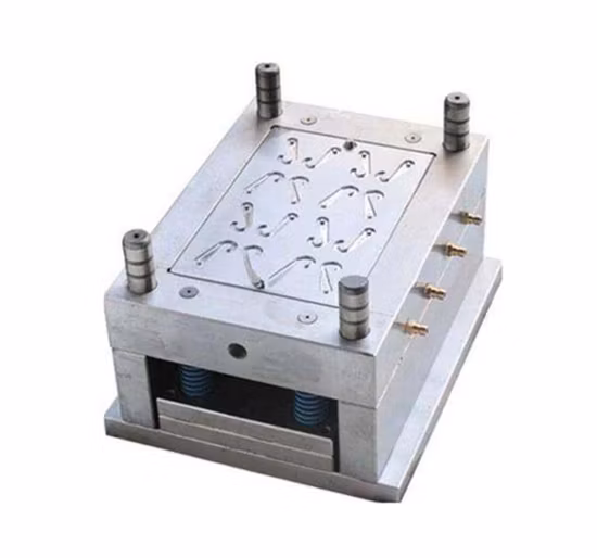 Moule en plastique pour support de lampe, moule de feu arrière, moule en plastique TPU, connecteur USB, moule en plastique, moules de ventilateur de Ventilation